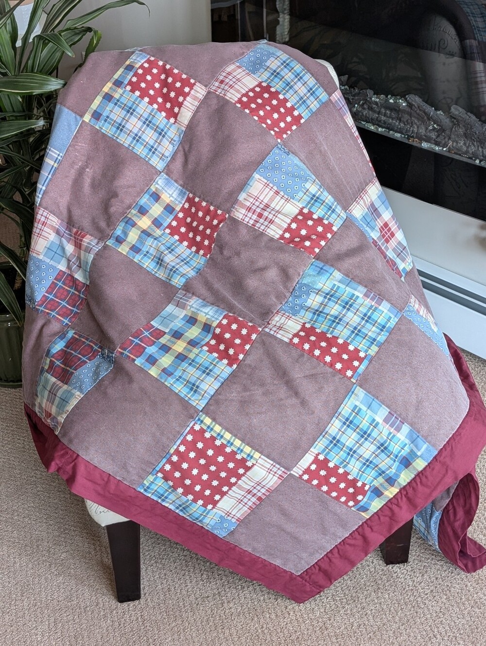 Vintage Patchwork Plaid Quilt / Reversible Cabin Core Blanket (78"x93")